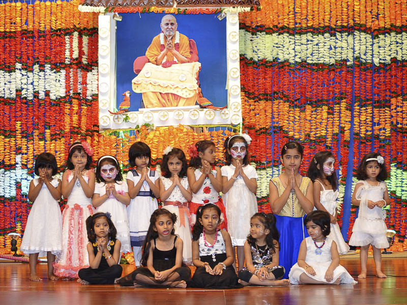 Pramukh Swami Maharaj's 95th Birthday Mahila Celebration, Melbourne