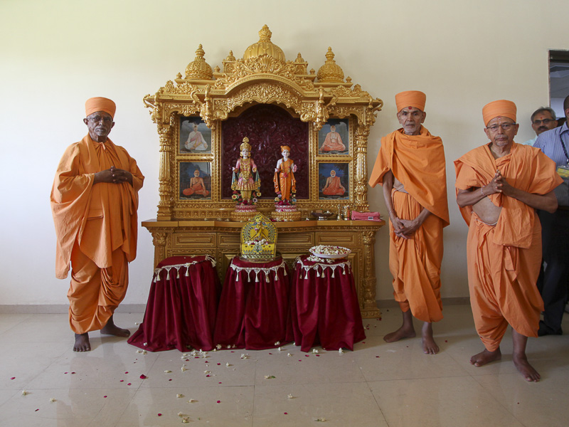 Thakorji at BAPS Swaminarayan Herbal Care Production Unit
