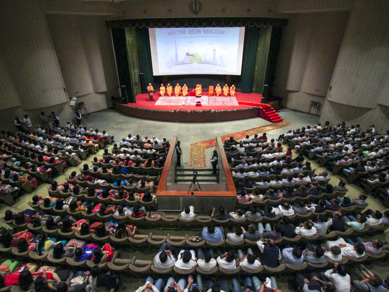 Devotees and well-wishers during the assembly