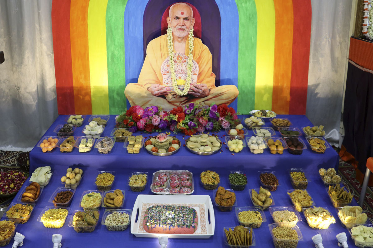 85th Birthday Celebration of Pragat Brahmaswarup Mahant Swami Maharaj, Kuwait