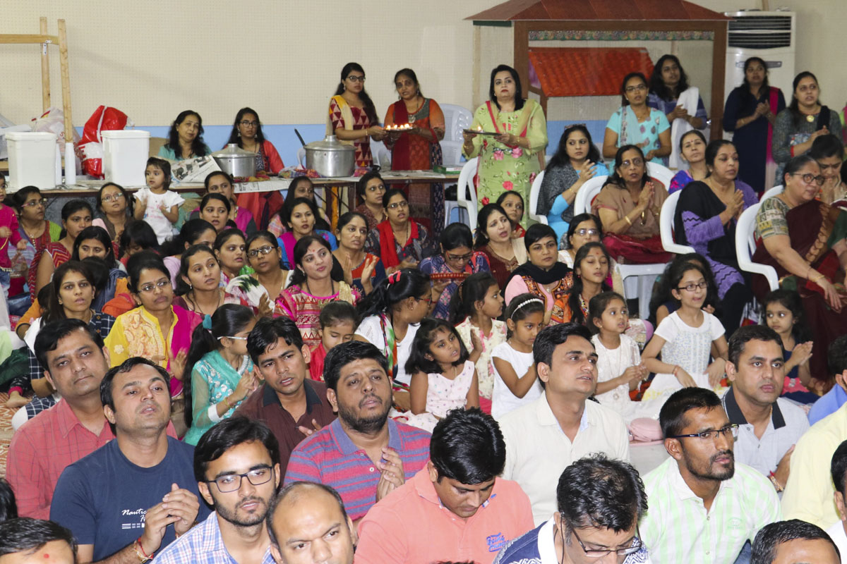 85th Birthday Celebration of Pragat Brahmaswarup Mahant Swami Maharaj, Kuwait