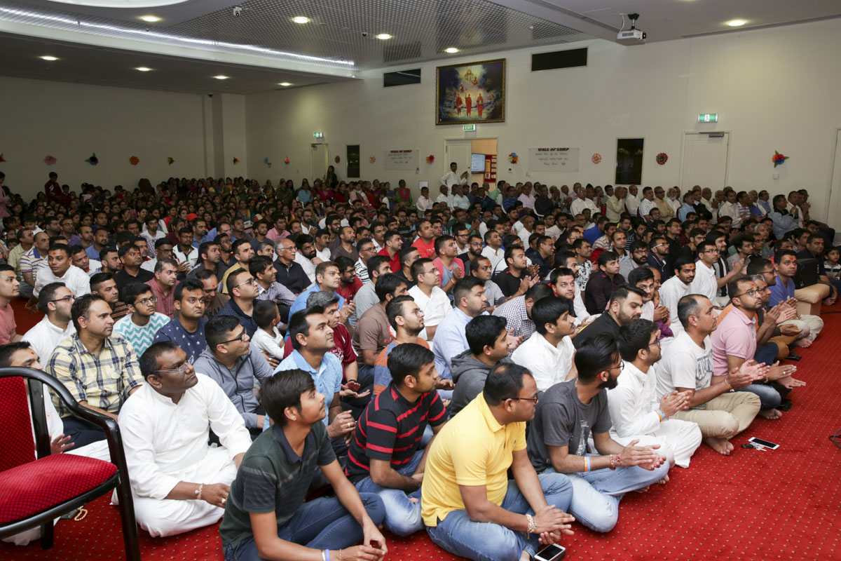 85th Birthday Celebration of Pragat Brahmaswarup Mahant Swami Maharaj, Melbourne