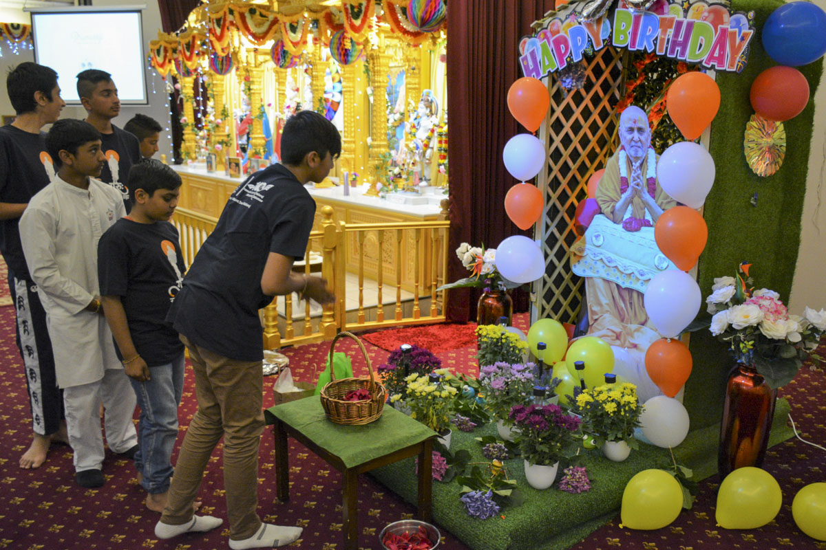 98th Birthday Celebration of Brahmaswarup Pramukh Swami Maharaj, Christchurch