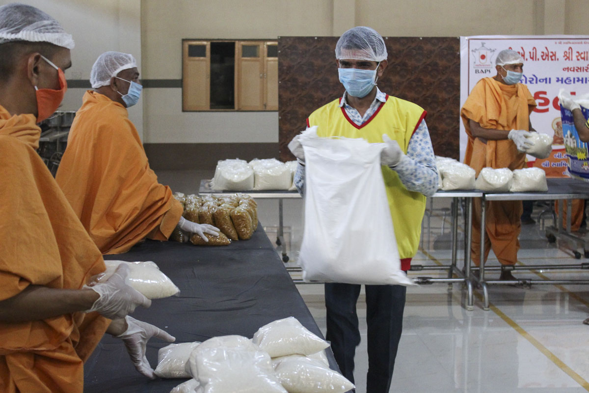BAPS Community Services During the Coronavirus Lockdown, Navsari
