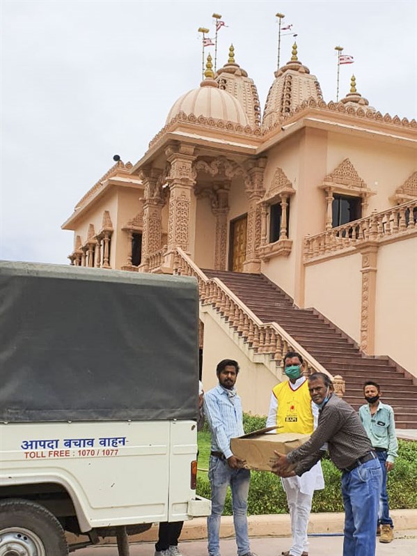 BAPS Community Services During the Coronavirus Pandemic, Sirohi