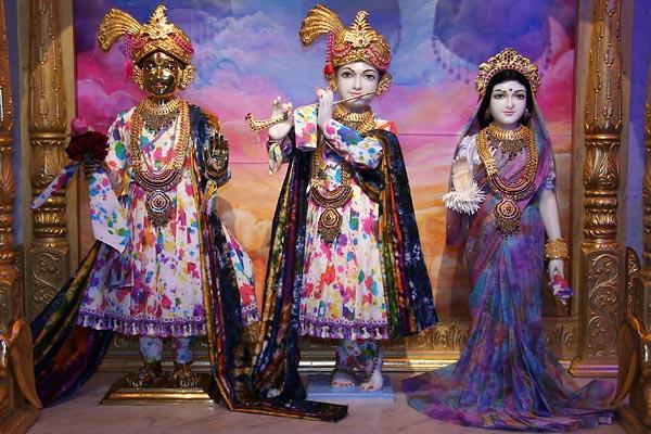 Holi Celebrations, BAPS Swaminarayan Mandir London 2006