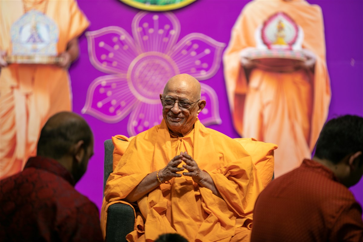 Vicharan in Asia-Pacific Region by Pujya Doctor Swami and Sadhus, Melbourne