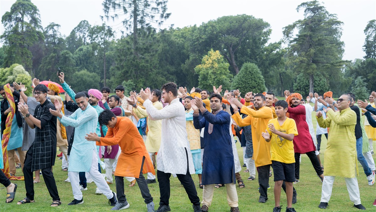 Nagar Yatra