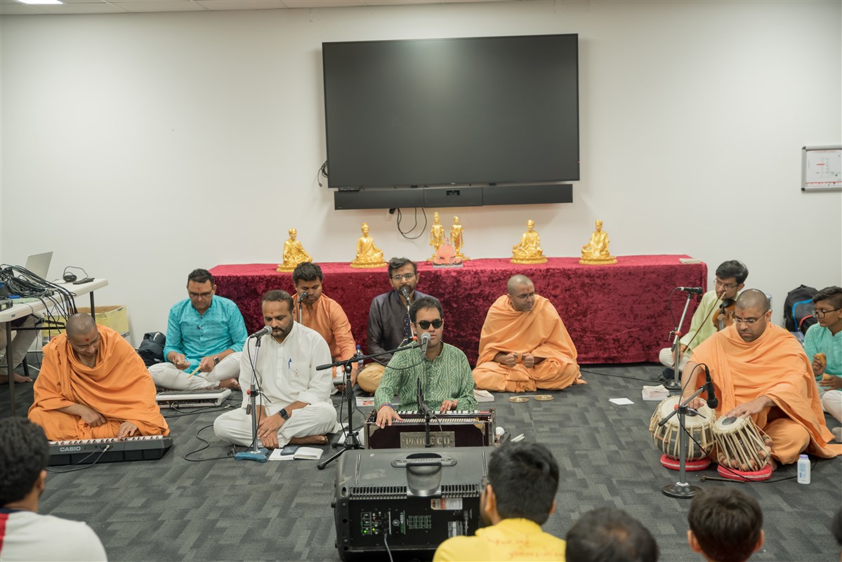 Kirtan Aradhana