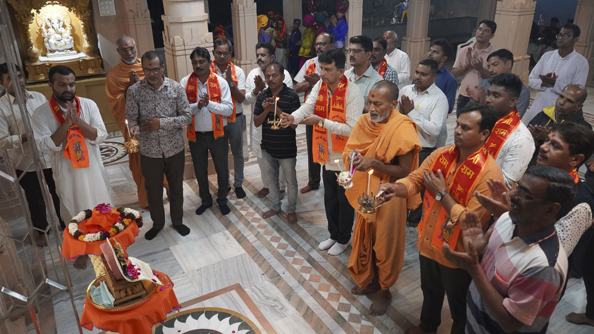 Shri Ram Janmbhoomi Mandir Akshat Kumbh Vadhamana, Ukai