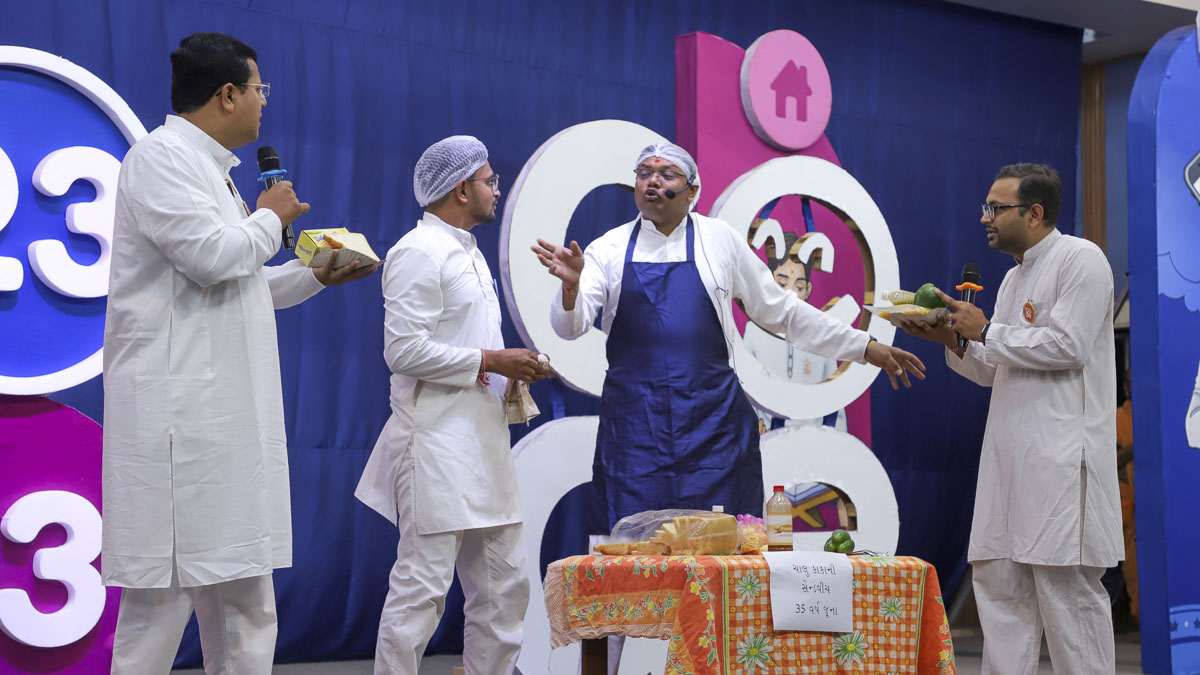 Bal karyakars present a humourous skit