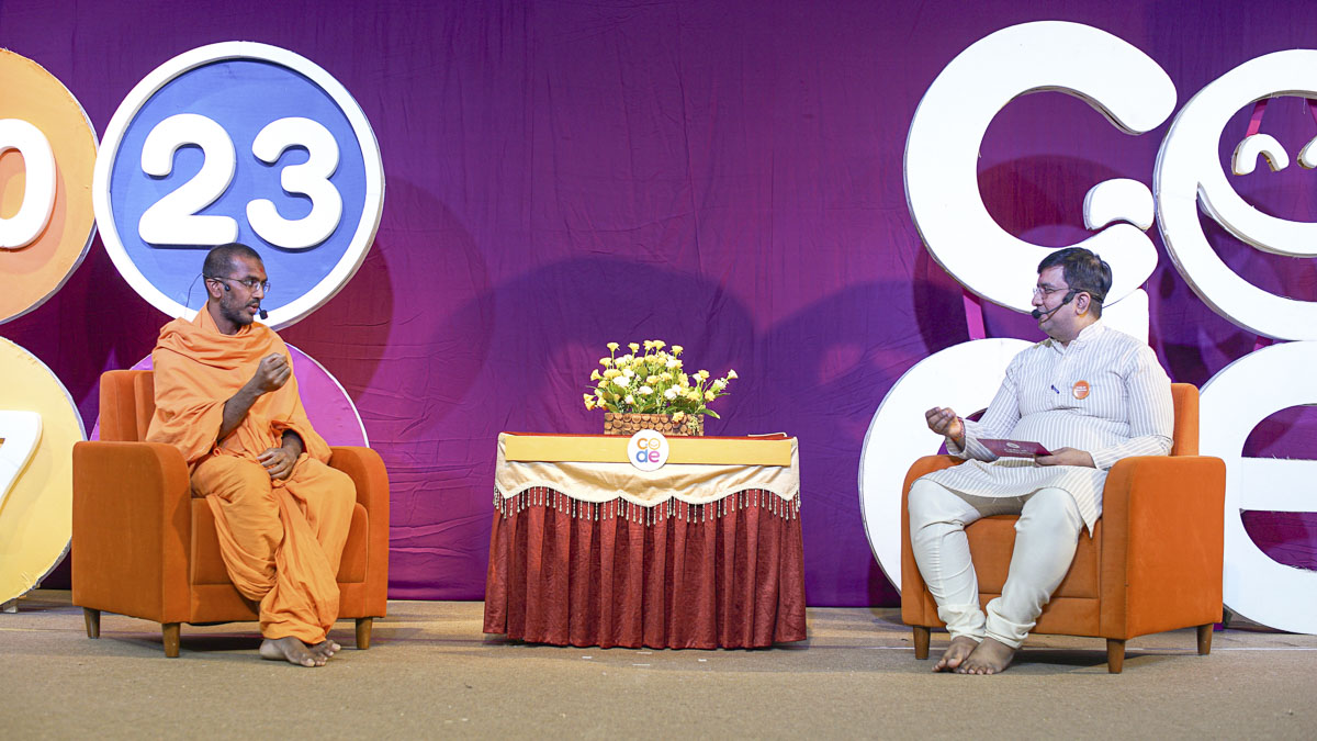 Vedantpriya Swami explaining the importance of following our guru’s wishes