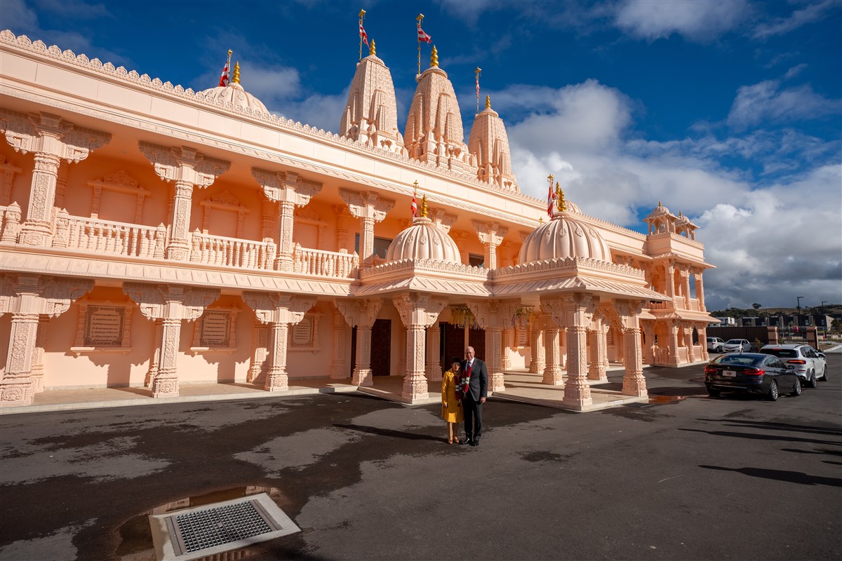 Governor-General of Australia Visits BAPS Shri Swaminarayan Mandir, Canberra