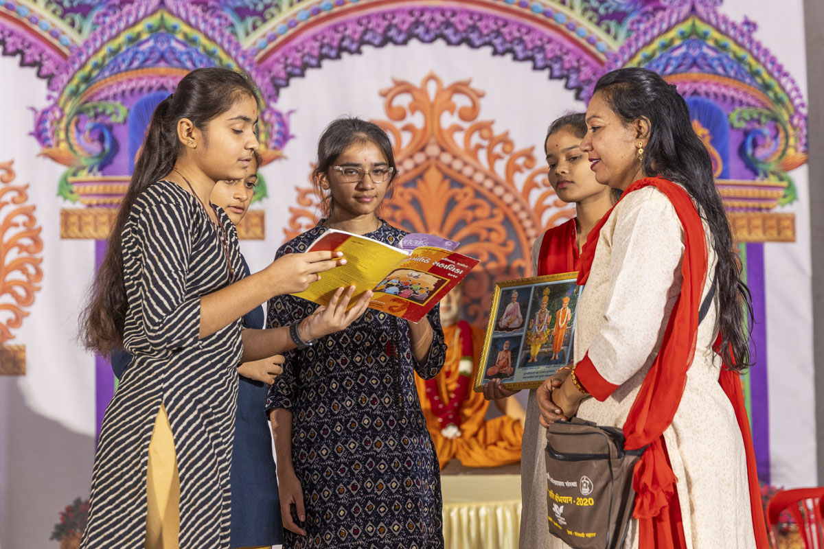 Mahila Din - Manav Utkarsh Mahotsav, Nagpur