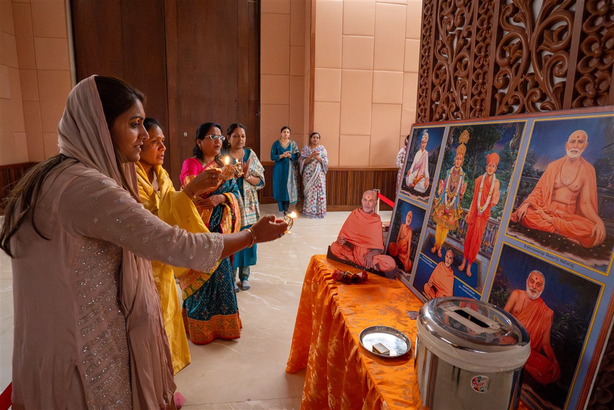 HH Mahant Swami Maharaj’s 92nd Birthday Assembly, Nairobi