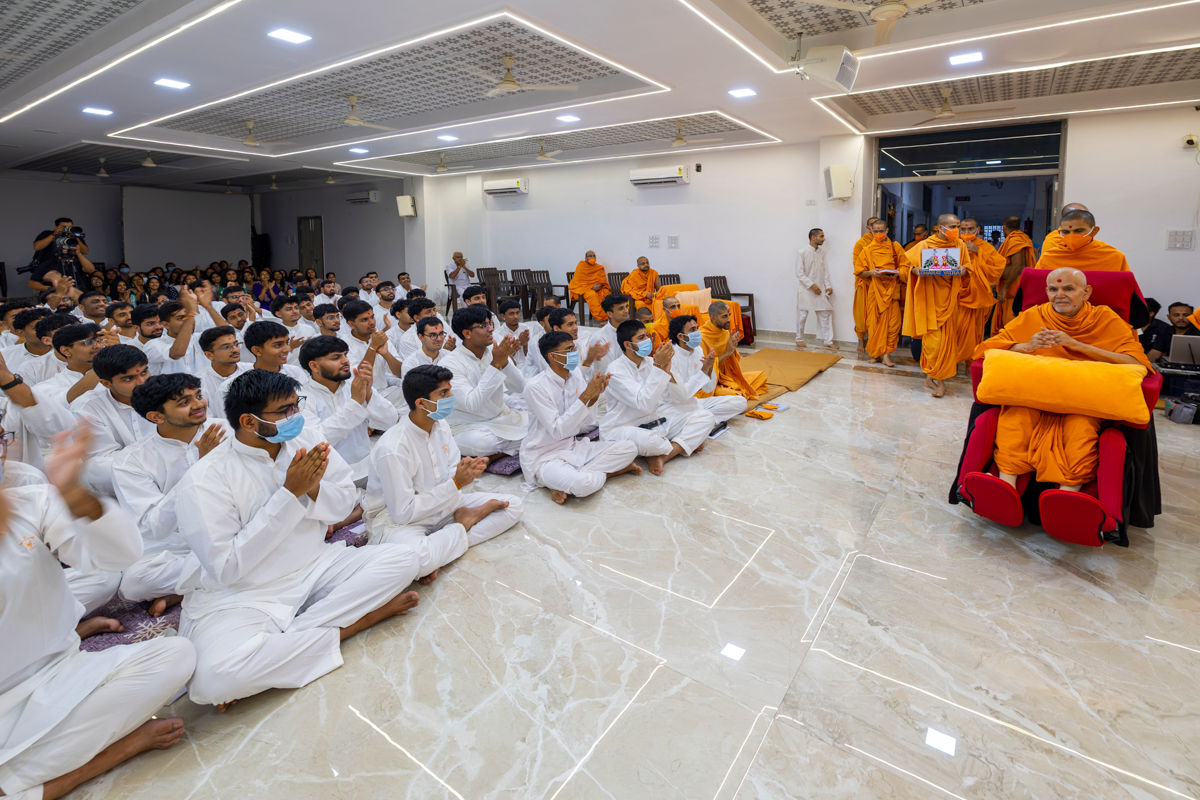 Mahant Swami Maharaj Labh