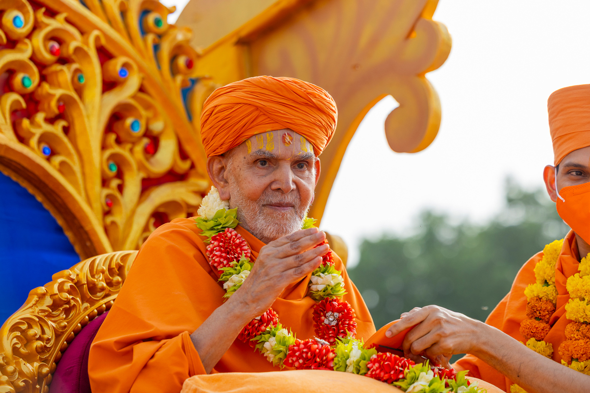 Swamishri during the assembly