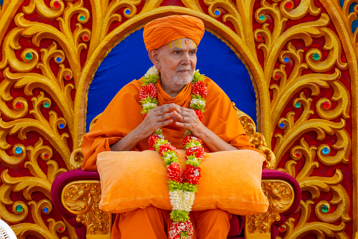 Swamishri during the assembly