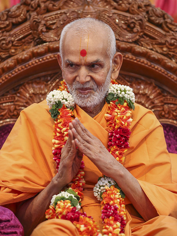 HH Mahant Swami Maharaj’s Birthday Celebration