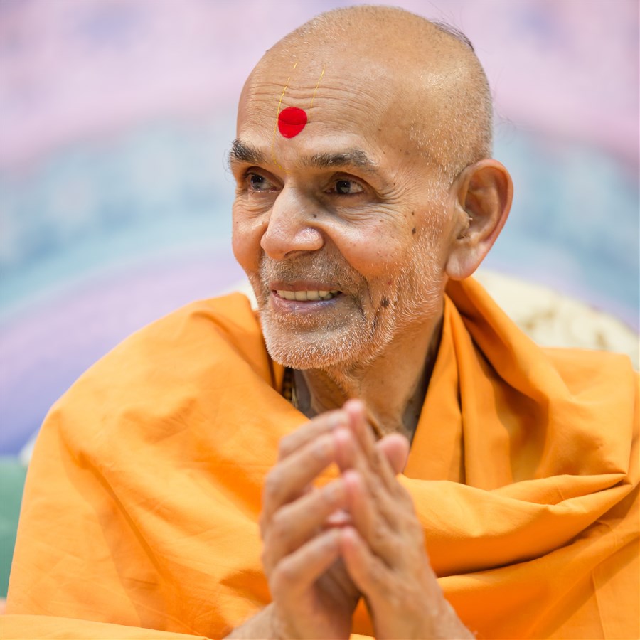 Mahila Mahant Swami Maharaj’s Birthday Celebration