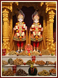 Parabrahma Bhagwan Shri Swaminarayan and Aksharbrahma Shri Gunatitanand Swami