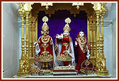 Shri Harikrishna Maharaj, Bhagwan Shri Krishna and Shri Radhaji