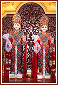 Parabrahma Bhagwan Shri Swaminarayan and Aksharbrahma Shri Gunatitanand Swami