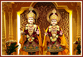 Parabrahma Bhagwan Shri Swaminarayan and Aksharbrahma Shri Gunatitanand Swami