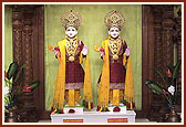 Parabrahma Bhagwan Shri Swaminarayan and Aksharbrahma Shri Gunatitanand Swami