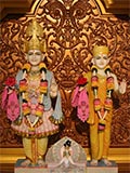 Parabrahma Bhagwan Shri Swaminarayan and Aksharbrahma Shri Gunatitanand Swami